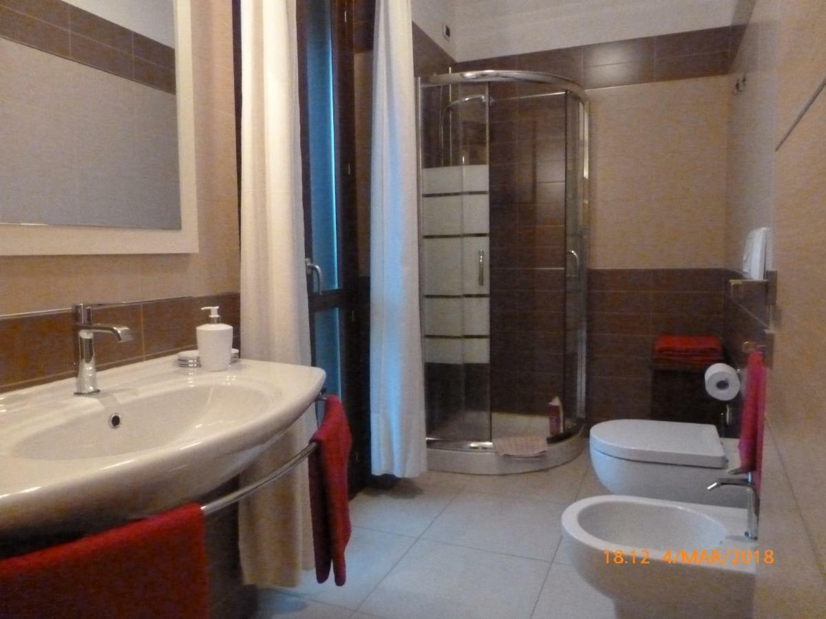 Emozioni D'Estate Bed & Breakfast Pula Ngoại thất bức ảnh